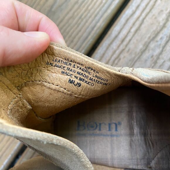 Born Arula Suede Ankle Bootie Women's 7.5 Color Beige - Picture 8 of 11